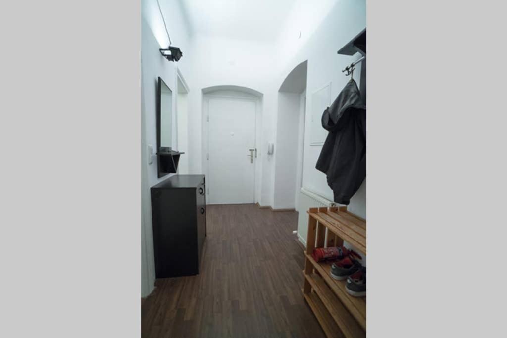 Cosy And Spacious Apartment In The Heart Of Innsbruck Bagian luar foto